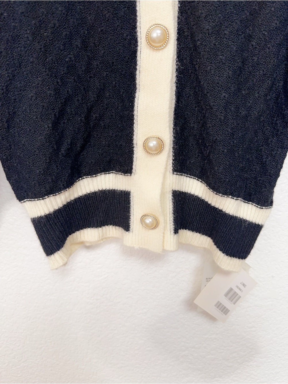 J.ING Black White Contrast Trim Boucle Knit Pearl Button Cardigan Sweater - Picture 8 of 10